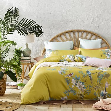 floral bedding