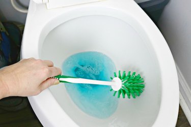 Use mouthwash to sanitize your toilets