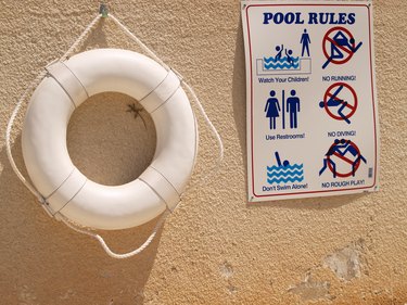 pool safety rules on wall