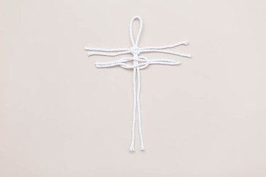 DIY Macrame Feathers Wall Hanging Decor