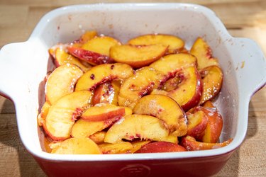 Peaches in a pan