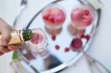 How to Make Raspberry Sorbetto Bellinis (& Mini Mocktails)