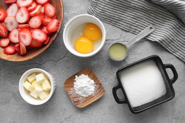 Ingredients for strawberry curd