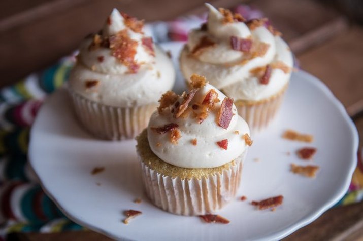 Cinnamon Spice Cupcakes with Maple Bacon Frosting