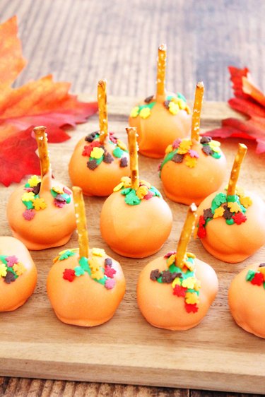 pumpkin spice cake pops