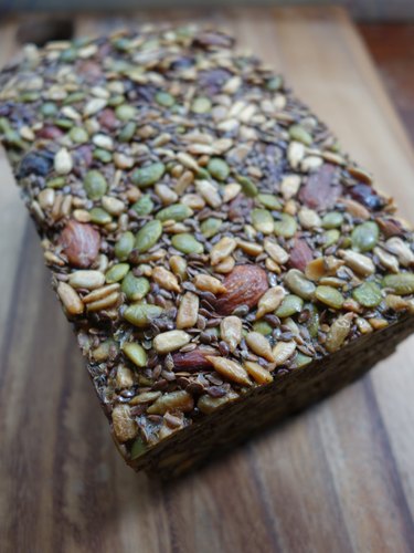 Grain free, paleo-friendly Nordic Stone Age Nut Bread.