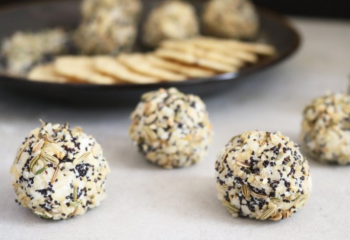Everything goat cheese balls